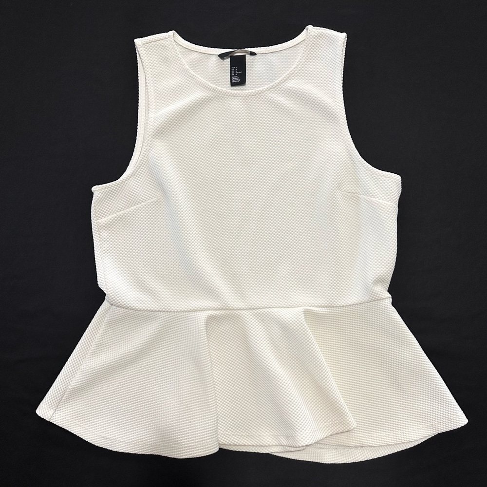 White peplum H&M women’s shirt